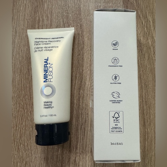 New! Mineral Fusion  Intense Hydration Face Cream Nourishing Moisture 3.4 fl oz - Picture 4 of 4